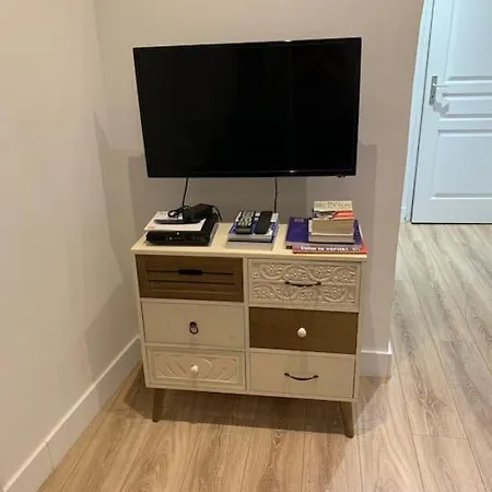 36 Rue Droite * Niza