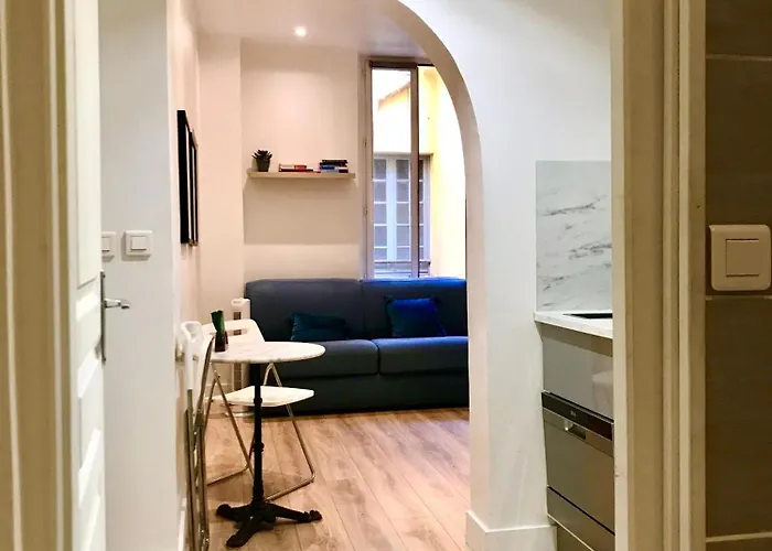 36 Rue Droite Nizza